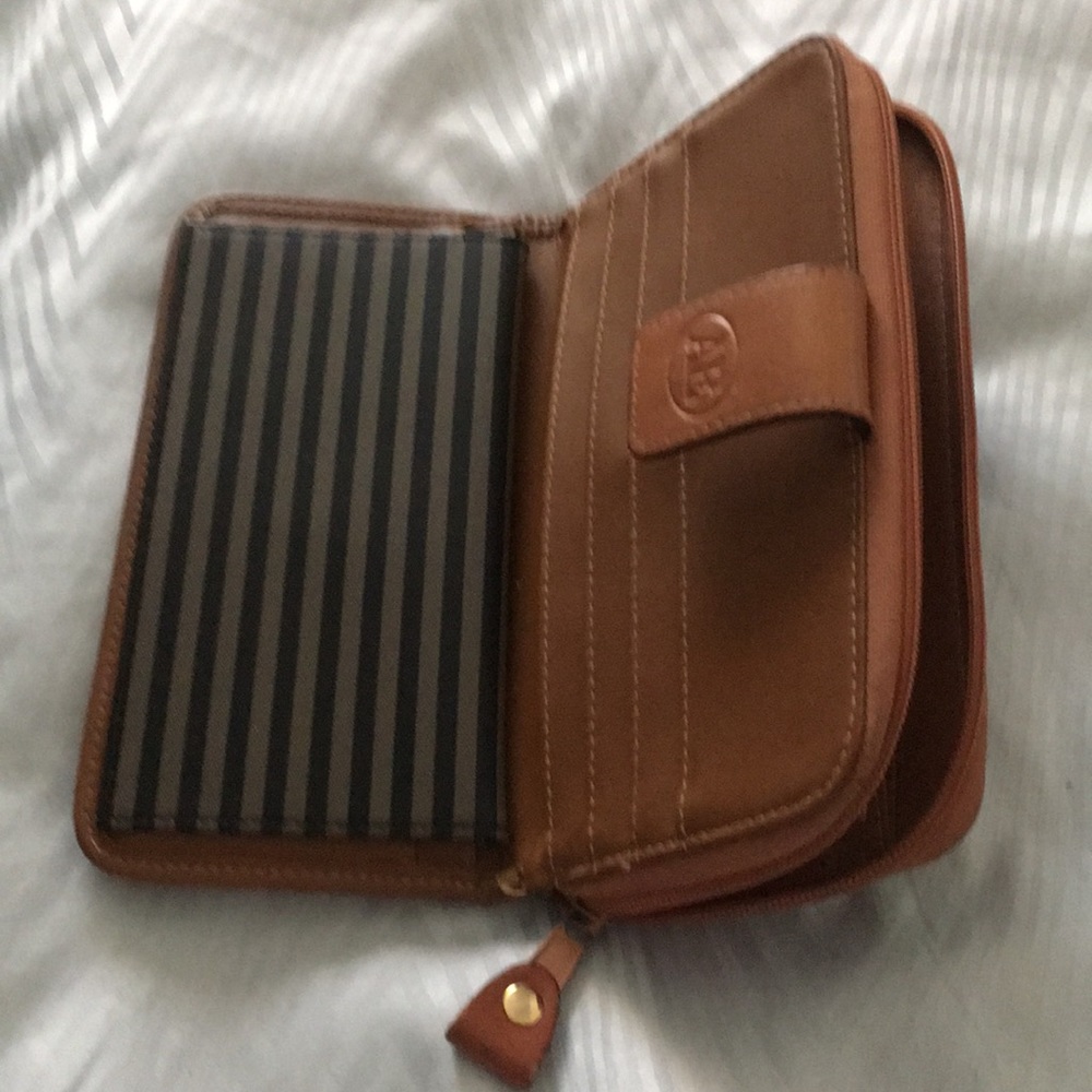 Wallet - Picture 2 of 4